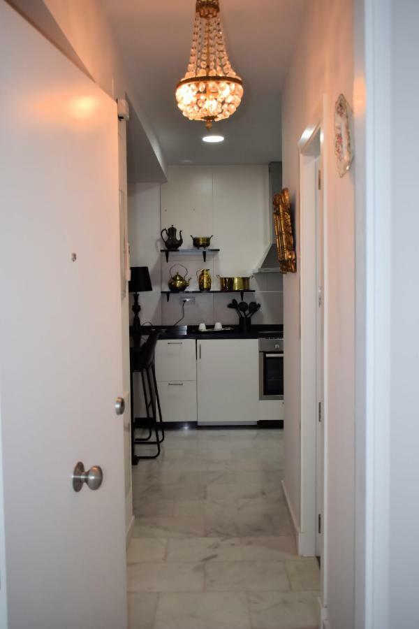 Apartamento Luxury Apartment Кадис Екстериор снимка