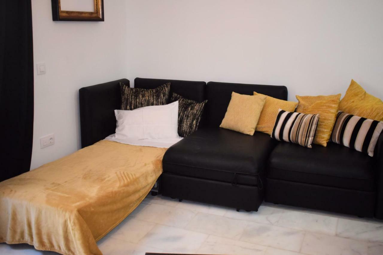 Apartamento Luxury Apartment Кадис Екстериор снимка